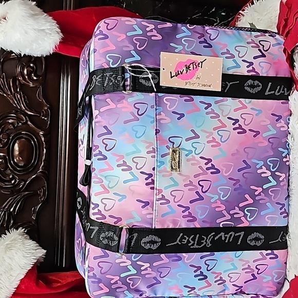 NWT PURPLE/MULTICOLOR NYLON LOGO LUV BETSEY WEEKENDER - Picture 2 of 6